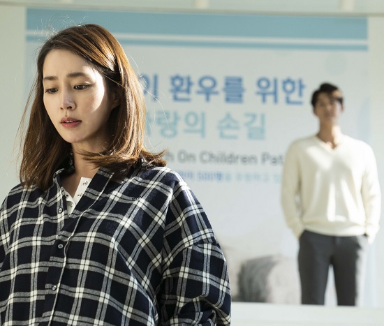  ½ºÅ¸¹÷½º Á¾ÀÌ»¡´ë, Àü±¹ È®´ë µµÀÔ (¼­¿ï=¿¬ÇÕ´º½º) ½ºÅ¸¹÷½ºÄ¿ÇÇ ÄÚ¸®¾Æ°¡ º»°ÝÀûÀ¸·Î Á¾ÀÌ »¡´ë¸¦ Àü±¹ ¸ÅÀå¿¡ È®´ë µµÀÔÇÑ´Ù°í 26ÀÏ ÀüÇß´Ù. Á¾ÀÌ »¡´ë Àü°Ý È®´ë¿Í ÇÔ²² '»¡´ë ¾ø´Â ¸®µå(ÄÅ ¶Ñ²±)'µµ ÇÔ²² µµÀÔµÈ´Ù. ÀÌ¿¡ µû¶ó ¾ÆÀÌ½º ¾Æ¸Þ¸®Ä«³ë³ª ¾ÆÀÌ½º ¶ó¶¼ µîÀÇ ÀÏ¹Ý ¾óÀ½ÀÌ µé¾î°¡´Â À½·á¿¡´Â »¡´ë ¾ø´Â ¸®µå°¡ Àû¿ëµÇ¸ç, ºí·»µðµå³ª ÈÖÇÎÅ©¸² µîÀÌ ¾ñ¾îÁ® ÀÖ´Â À½·á¿¡´Â Á¾ÀÌ »¡´ë°¡ Àû¿ëµÈ´Ù. 2018.11.26 [½ºÅ¸¹÷½ºÄ¿ÇÇ ÄÚ¸®¾Æ Á¦°ø] photo@yna.co.kr/2018-11-26 08:38:50/ 