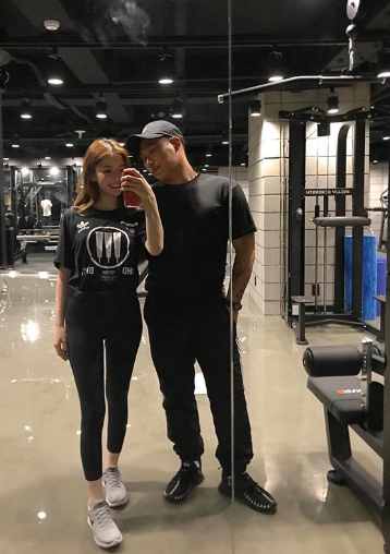 스크린샷 2019-01-31 오후 12.00.05