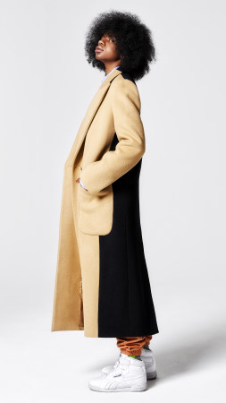 22959713798499298_440661299