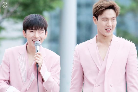 422d6c9f5ecec86e8b5a24c32c57aee9