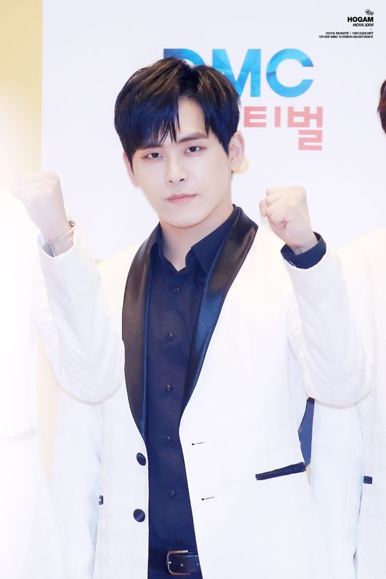 62a2363ac57b4263fb7df4b524c7b292