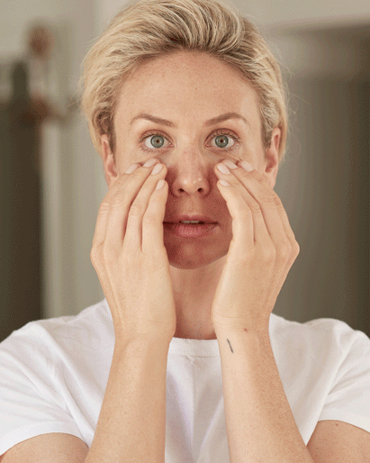 es_xx_massage_your_way_to_great_skin_hero_06