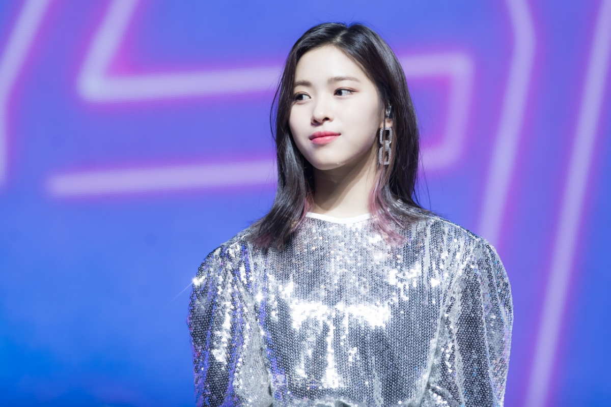 0000103035_001_20190213012654294