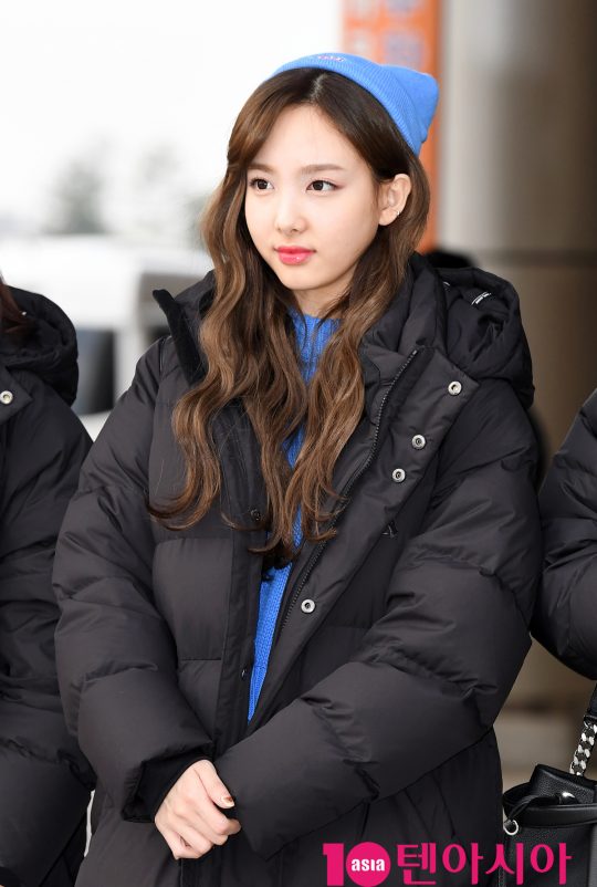 2017110608090595279-540x802