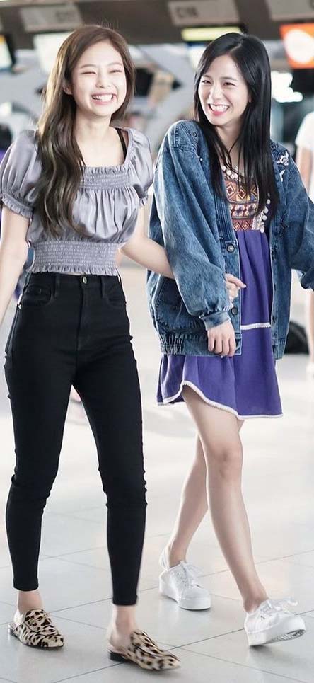 9525fd9d4144f34a18608587e040b58e