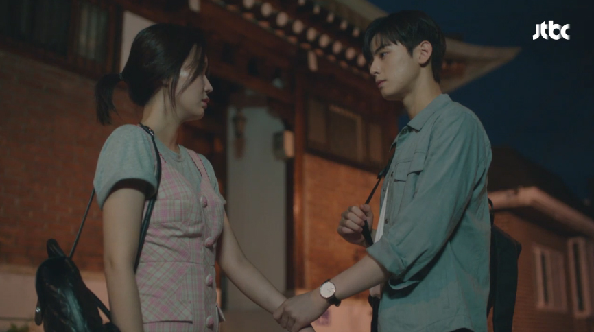 IESCRYVOfH84Df1ZqX-JGdNvxH4M