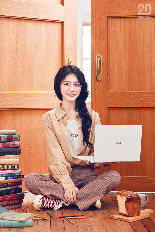 IyT2H-Y2Fmu_RAOVZArtLyzVqSOQ