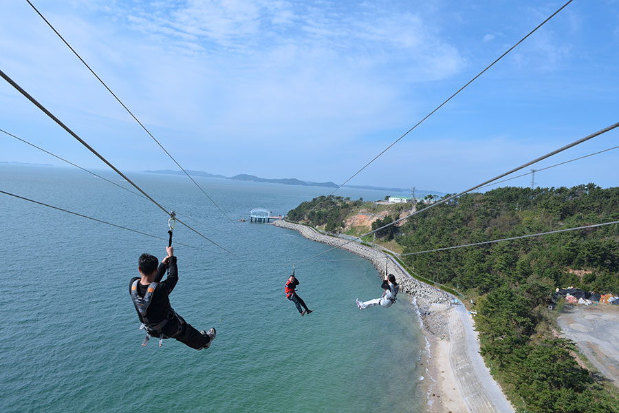 1938590597_SzHuVklr_04