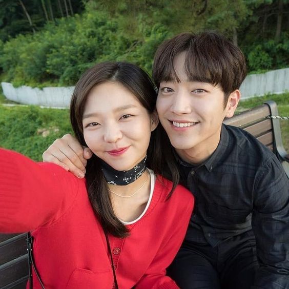 3b55f7ba8ef3442f9fc424a1e76db905