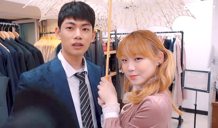 9e88f1g4d32nj7359kr4