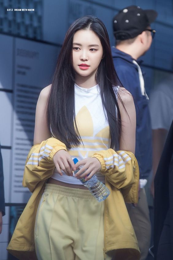 7e2dac2253ba19e43d03e93f3af7ad2d