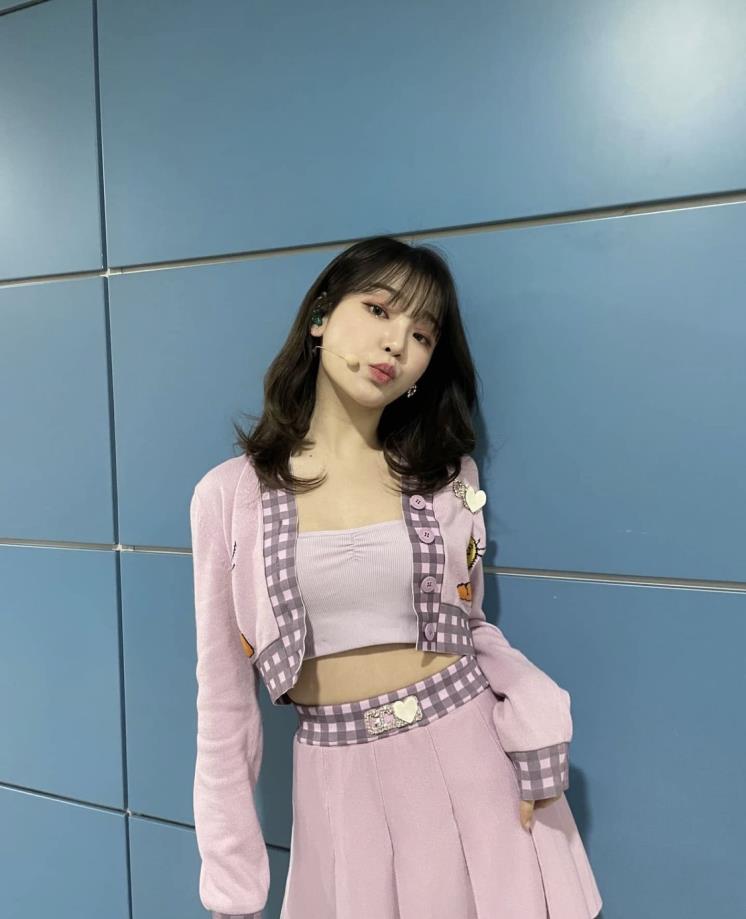 8b73e9a0-f746-49d1-b737-8e4a282d16d7