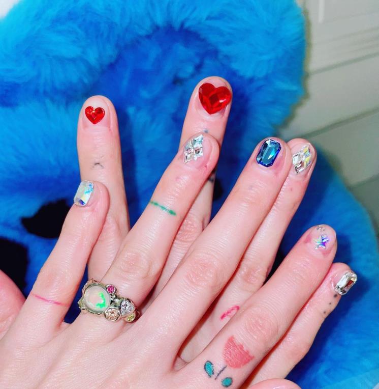 f64cff4a-067f-4cb3-8cd4-61642a90e97d