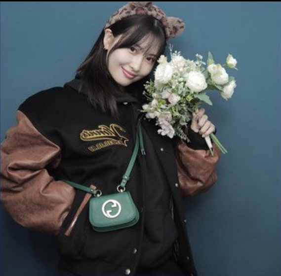 6ef336ab-ca35-49de-a94f-05bc81b4959c