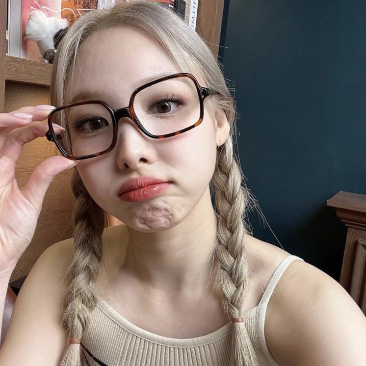 31b665bb-e9da-4f9f-a85c-aaae0bbf9dfb